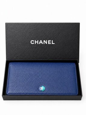 CHANEL Dark Blue/Green Leather L-Yen Wallet 2013 Collection